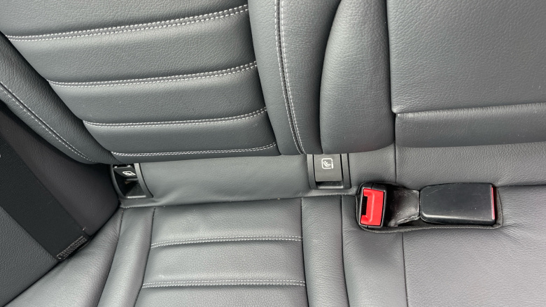 Mercedes-Benz C-Class C300 AMG Line Premium 4dr 9G-Tronic Petrol Saloon